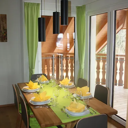 Buerschtehanse-hof *